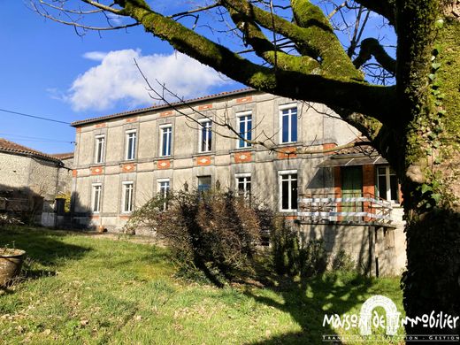 Maison de luxe à Segonzac, Charente