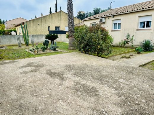 ﻓﻴﻼ ﻓﻲ Poussan, Hérault