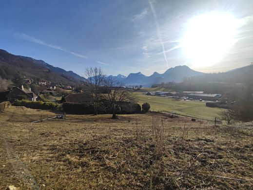 Teren w Talloires, Haute-Savoie