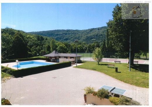 Maison de luxe à Thoirette, Jura