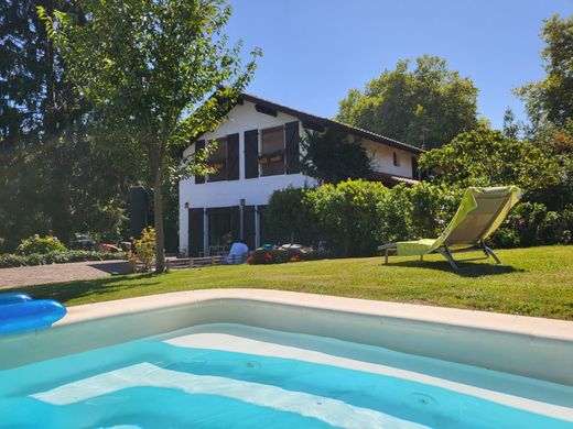 ‏בתי יוקרה ב  Urrugne, Pyrénées-Atlantiques