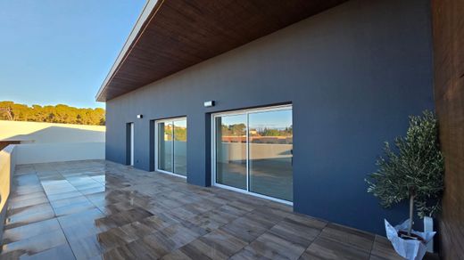 아파트 / Castelnau-le-Lez, Hérault
