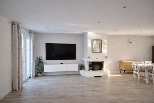 Luxury home in Courtry, Seine-et-Marne