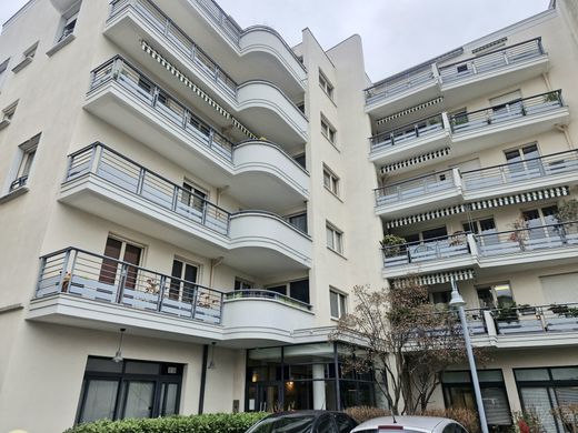 Apartament w Bron, Rhône