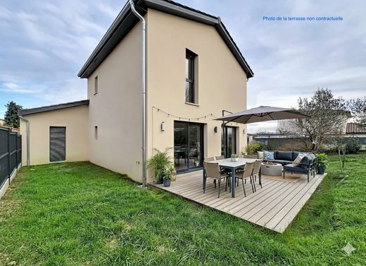 Casa de lujo en Oingt, Ródano