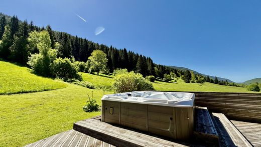 Luxury home in Mijoux, Ain
