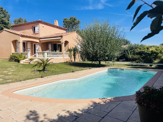 Maison de luxe à Mimet, Bouches-du-Rhône