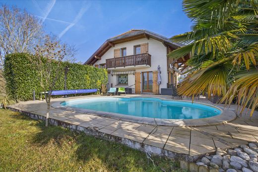 Luxus-Haus in Alby-sur-Chéran, Haute-Savoie