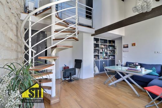 Apartment in Montparnasse, Alésia, Montsouris, Paris