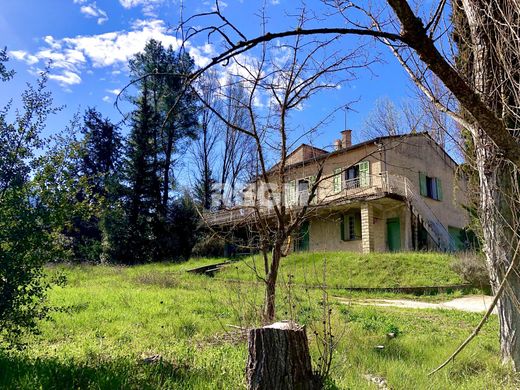 Villa à Saint-Zacharie, Var