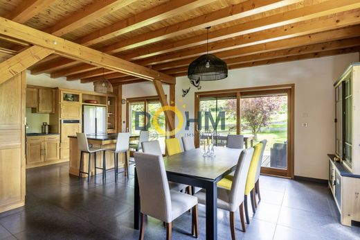 Luxe woning in Les Abrets, Isère