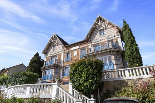 Luxury home in Hardricourt, Yvelines