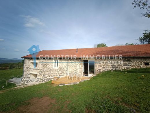 Luxe woning in Coucouron, Ardèche
