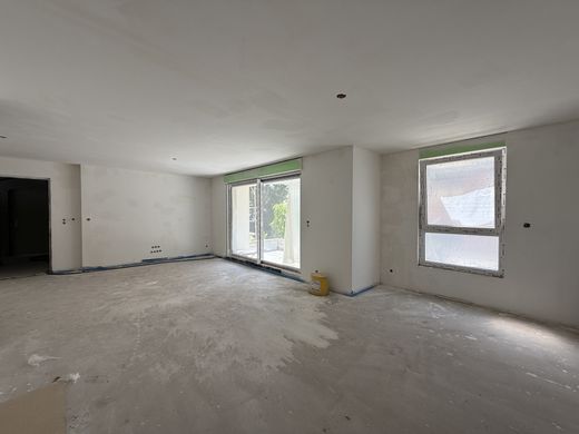 Apartment / Etagenwohnung in Straßburg, Bas-Rhin