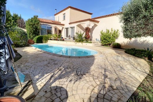 Вилла, Plaissan, Hérault