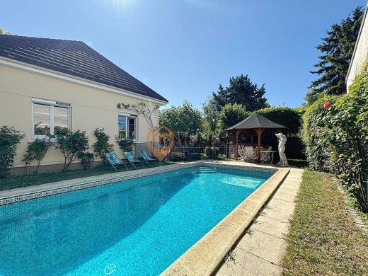 Casa di lusso a Soisy-sous-Montmorency, Val d'Oise