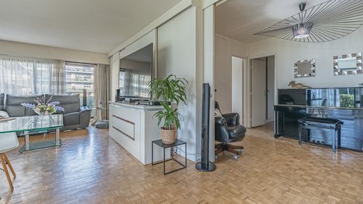 Apartment / Etagenwohnung in Chantilly, Oise