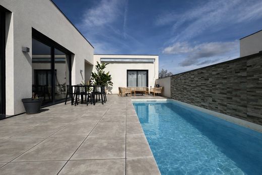 Villa Pollestres, Pyrénées-Orientales