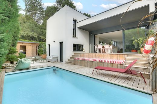 Luxury home in Seignosse, Landes