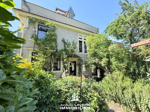 豪宅  梅斯, Moselle