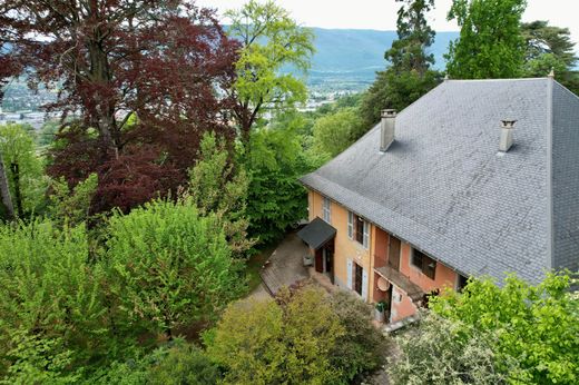 Luxury home in Chambéry, Savoy