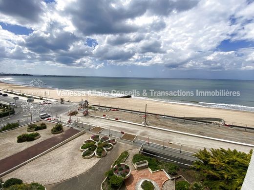 Apartment / Etagenwohnung in La Baule, Loire-Atlantique