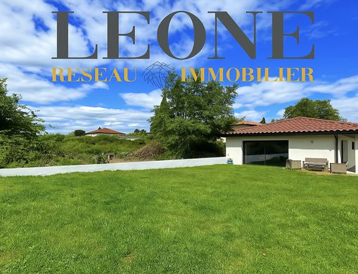 호화 저택 / Charly, Rhône