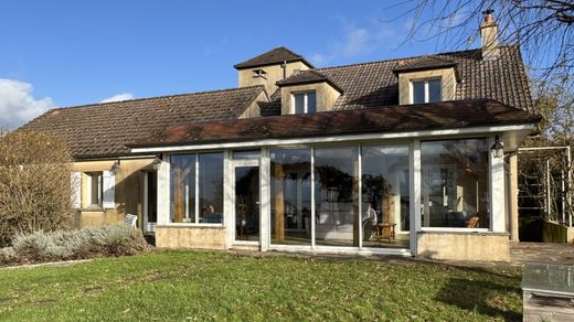 Luxury home in Avallon, Yonne