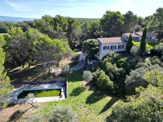 Luxury home in Carpentras, Vaucluse