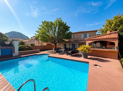 Luxury home in Gardanne, Bouches-du-Rhône