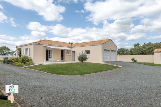 Casa de lujo en Saint-Mathurin, Vendea