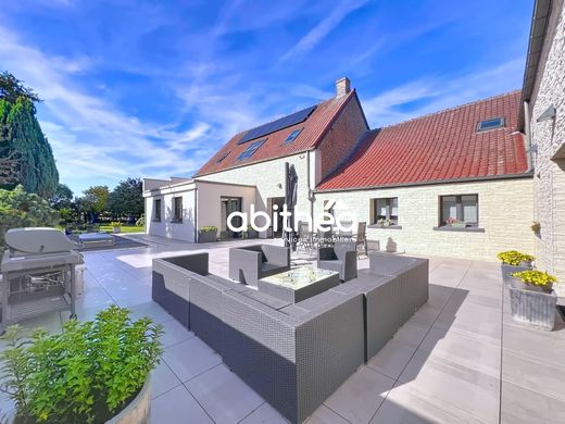 Luksusowy dom w Estreux, North