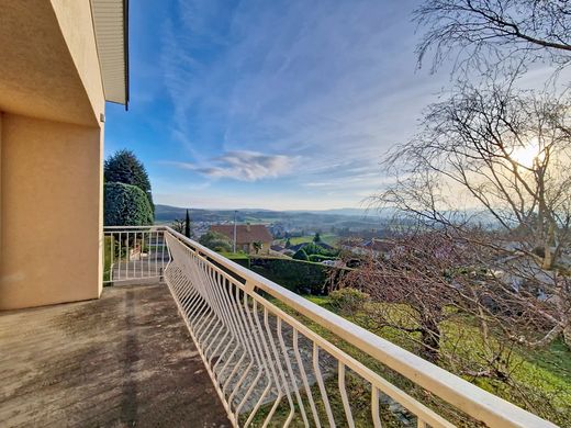 منزل ﻓﻲ Communay, Rhône