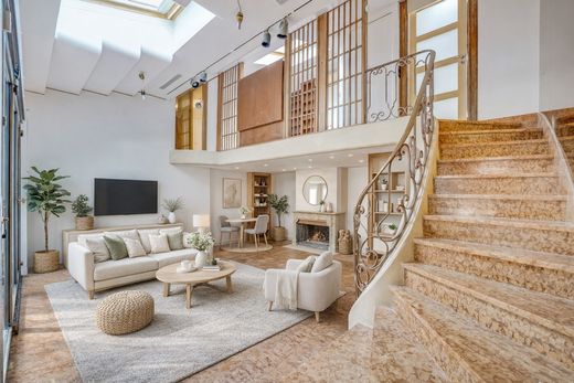 Apartment in Salpêtrière, Butte-aux-Cailles, Croulebarbe, Paris