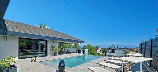 Villa en Divonne-les-Bains, Ain