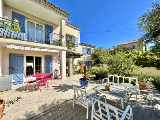 Maison de luxe à Six-Fours-les-Plages, Var