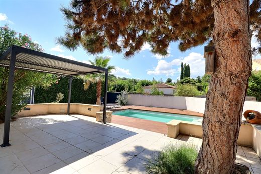 Villa in Prades-le-Lez, Hérault