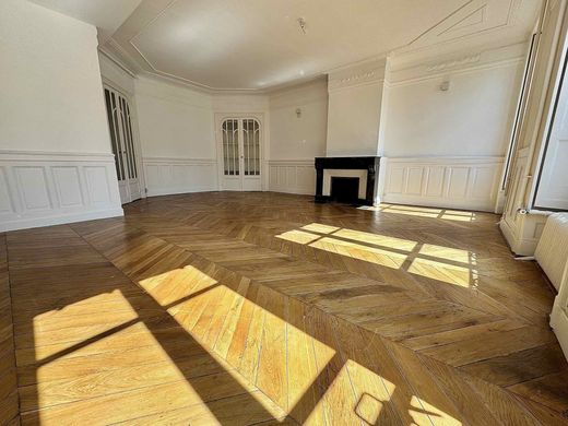 Apartment / Etagenwohnung in Lyon, Rhône