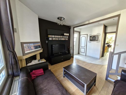 Luksusowy dom w Bron, Rhône