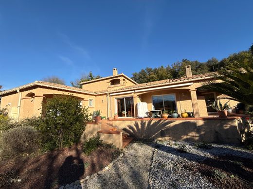 Villa in Maureillas-las-Illas, Pyrénées-Orientales