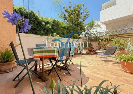 Apartment in Sanary-sur-Mer, Var