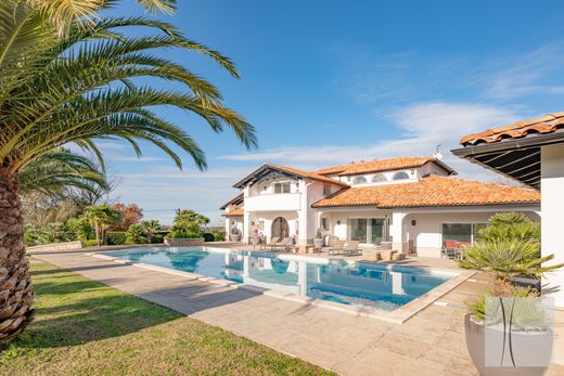 Villa in Urrugne, Pyrénées-Atlantiques