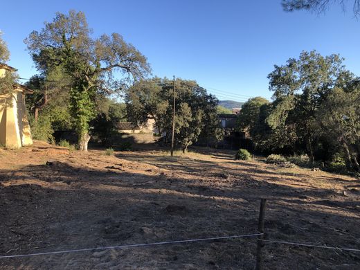 Grond in Grimaud, Var