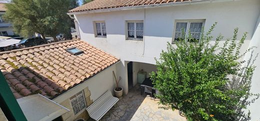 Luxe woning in Ars-en-Ré, Charente-Maritime
