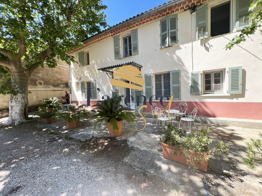 Maison de luxe à Pierrefeu-du-Var, Var