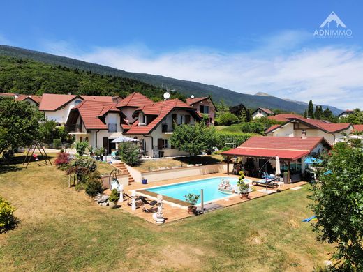 Πολυτελή κατοικία σε Farges, Ain