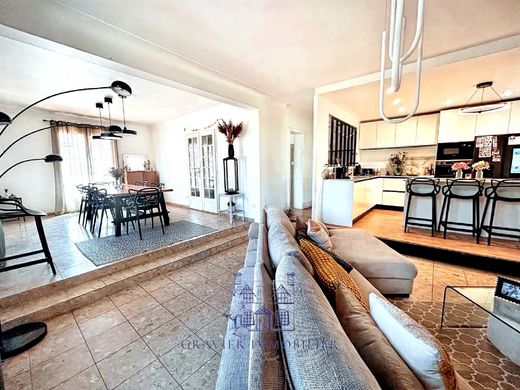 Luxury home in Urcuit, Pyrénées-Atlantiques