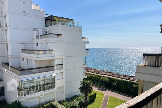 Appartement à Mandelieu-la-Napoule, Alpes-Maritimes