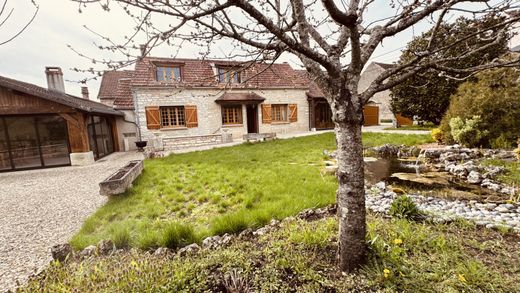 Luxury home in Noyers, Yonne