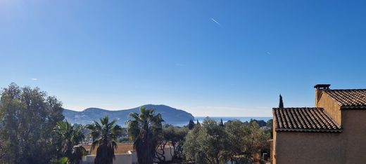 Grundstück in Saint-Cyr-sur-Mer, Var